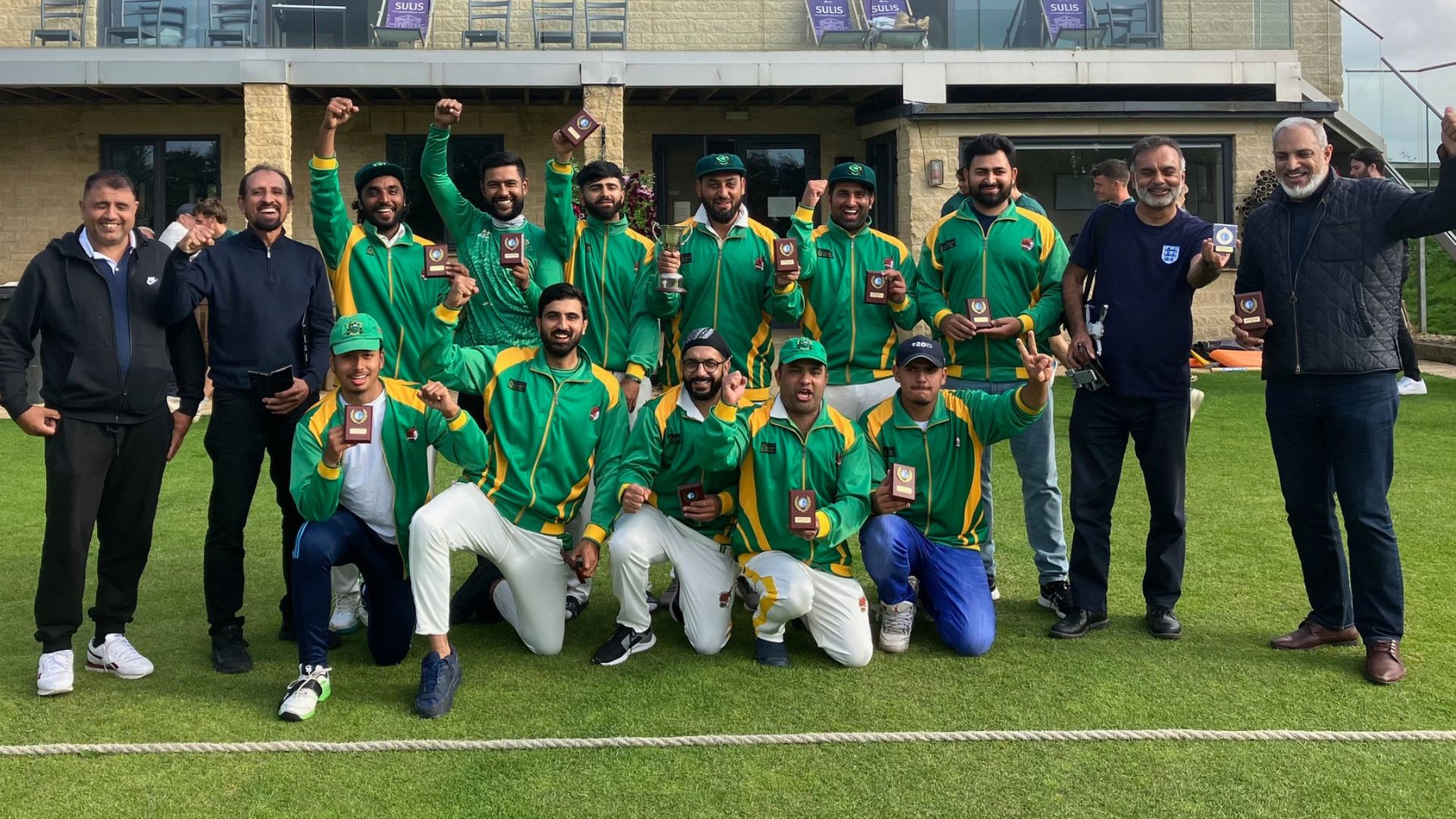 Bristol Pakistanis win Glos Trophy